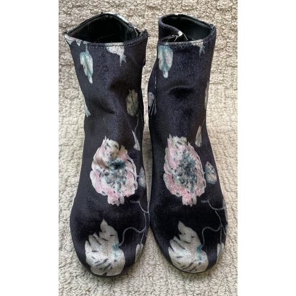 Sam Edelman Circus Black Pink Vikki Velvet Ankle Boots 6.5 Booties - Picture 2 of 9